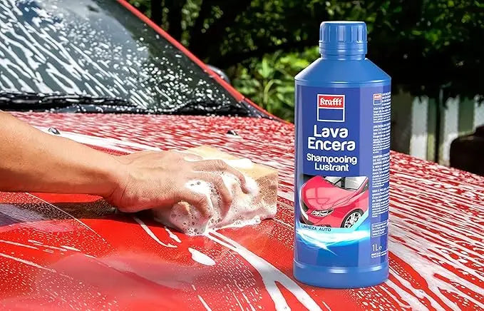 Krafft Lava Encera + Esponja – Limpia y Abrillanta el Coche en una Sola Operación