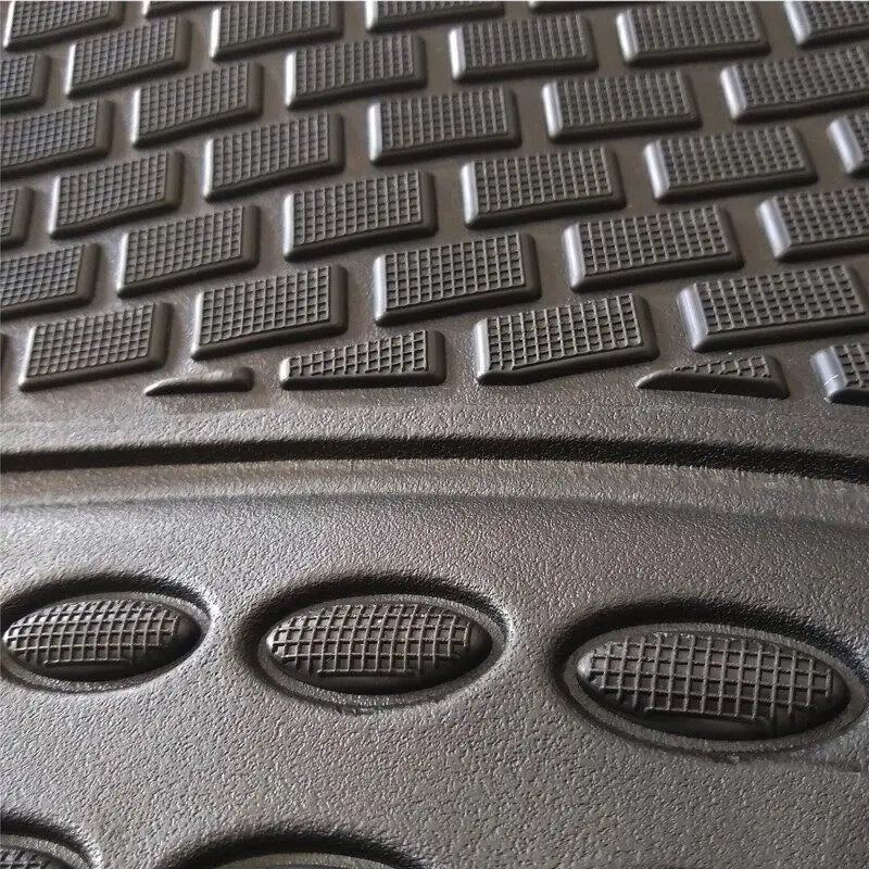 Alfombrillas de Goma Universales para Coche 4 Piezas – Negro Recortables, Antideslizantes y Resistentes al Agua (2 Delanteras + 2 Traseras)